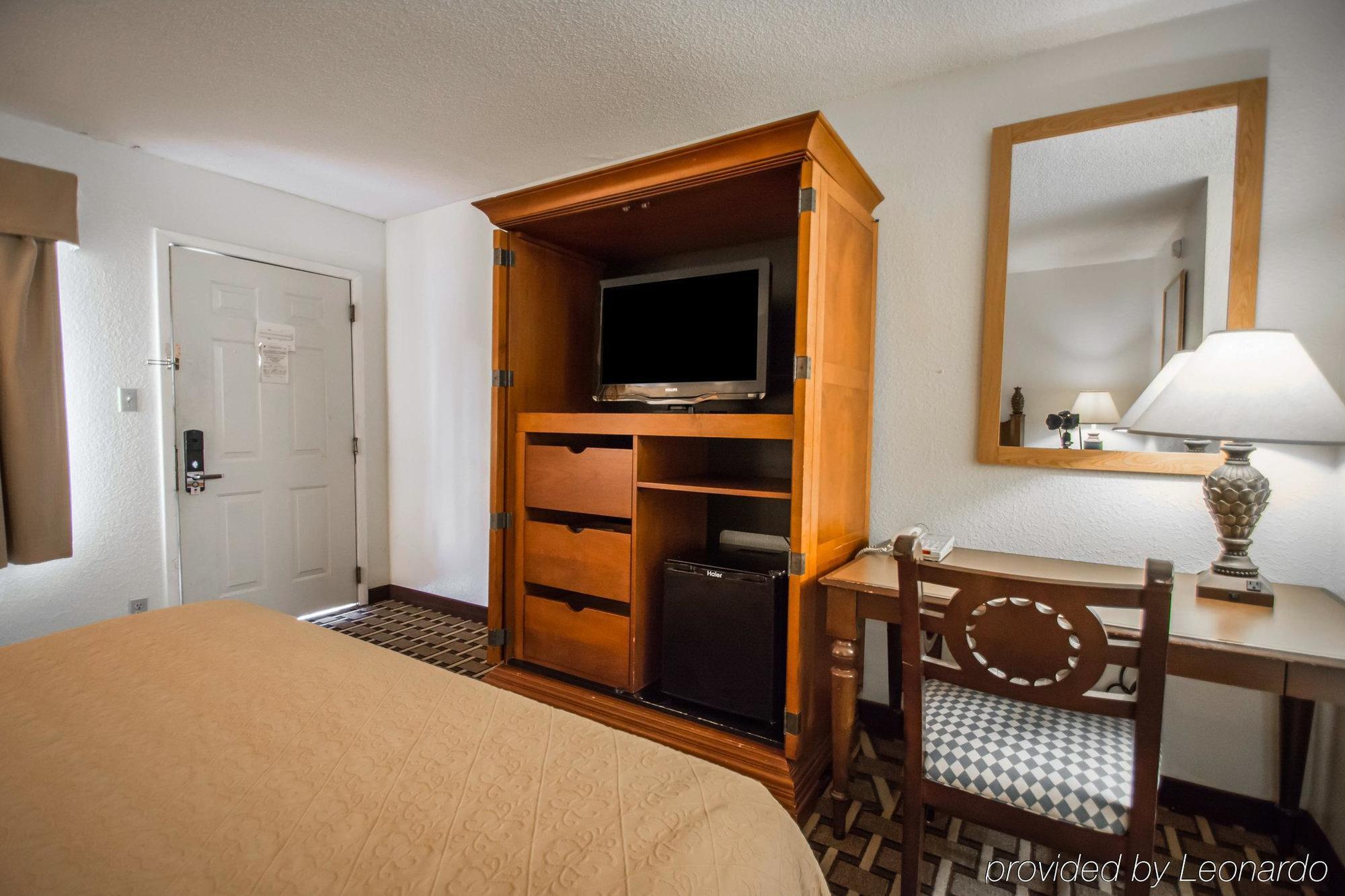 Quality Inn & Suites Eastgate Киссимми Экстерьер фото