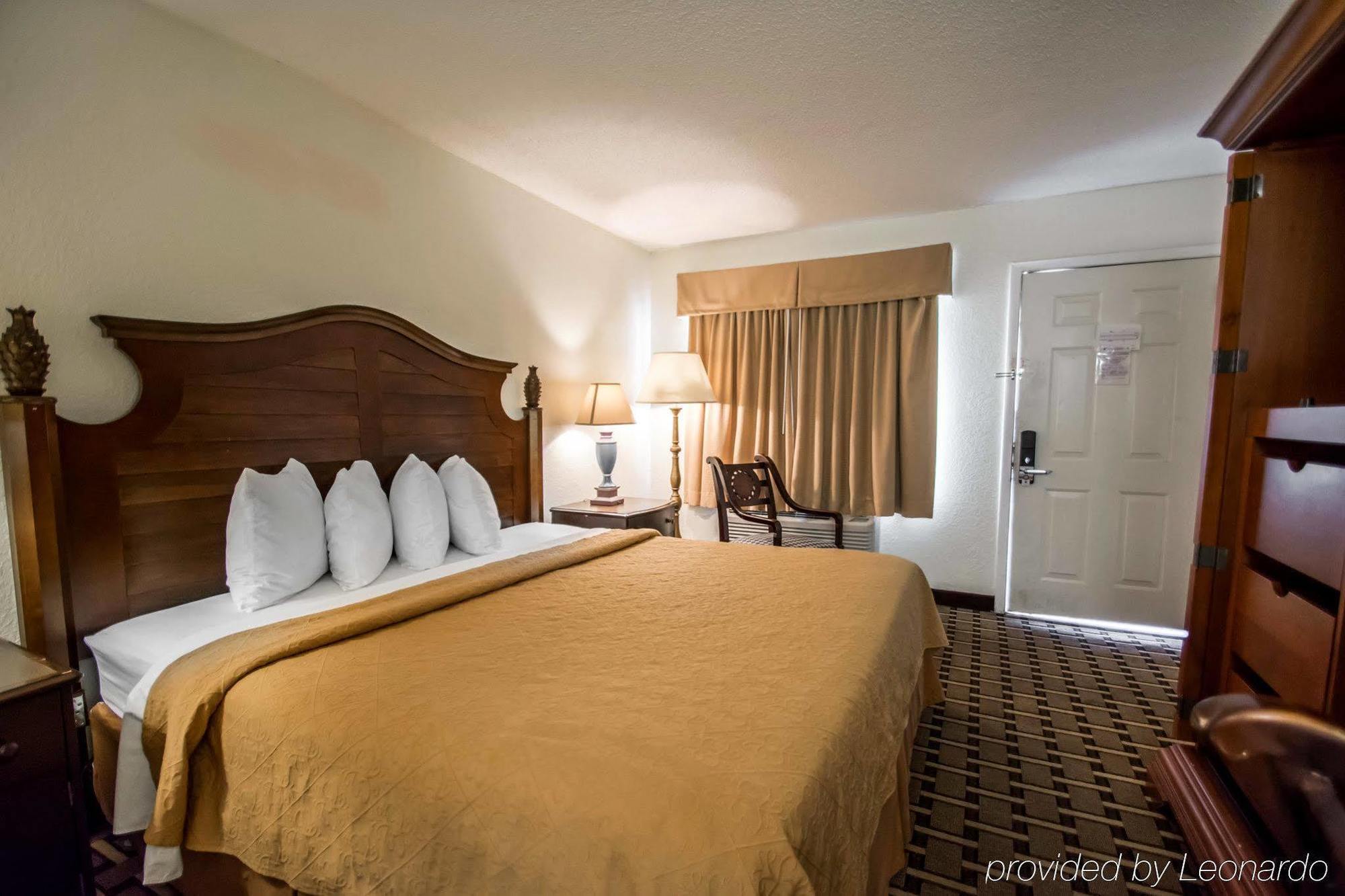 Quality Inn & Suites Eastgate Киссимми Экстерьер фото