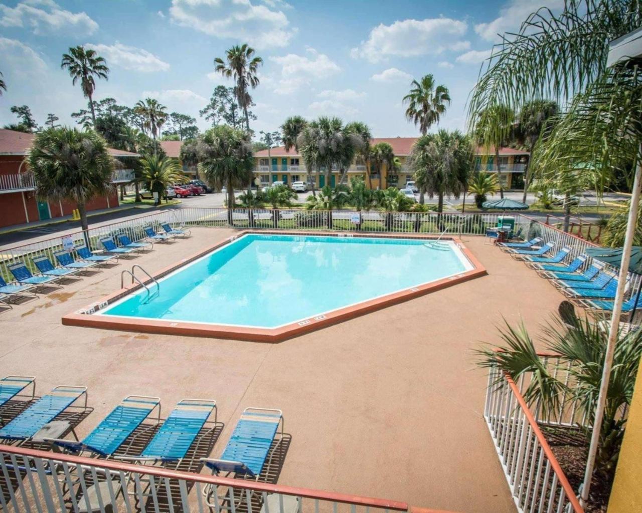Quality Inn & Suites Eastgate Киссимми Экстерьер фото