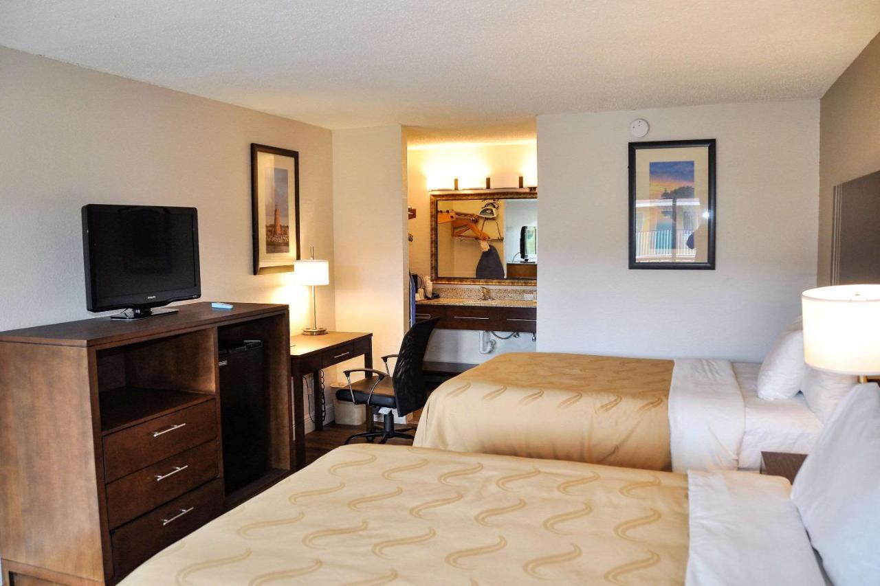 Quality Inn & Suites Eastgate Киссимми Экстерьер фото